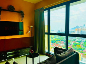 Stunning Sea & City View Apartment in George Town